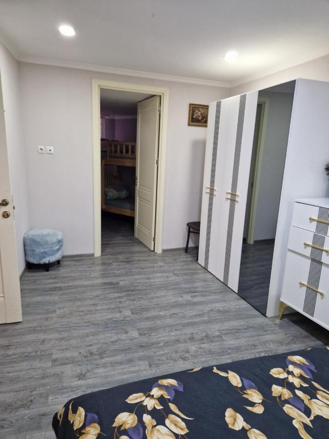 Larisa Apartment Тбілісі Екстер'єр фото